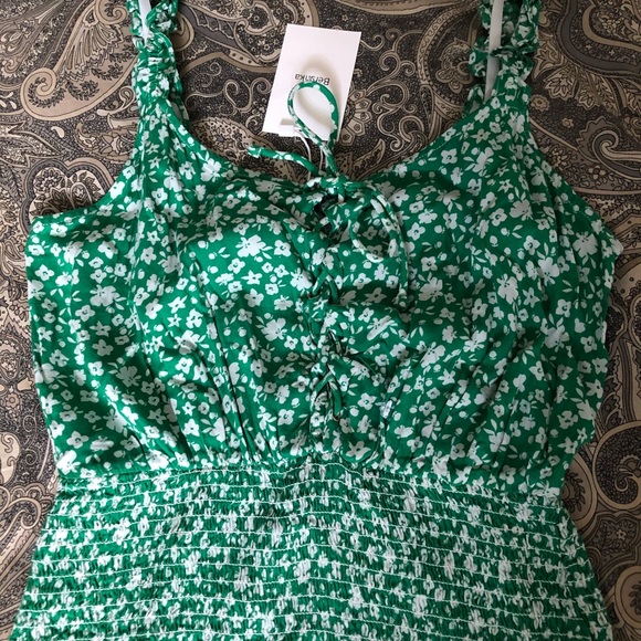 Bershka Dresses & Skirts - NWT! Bershka Floral Green & White Dress L